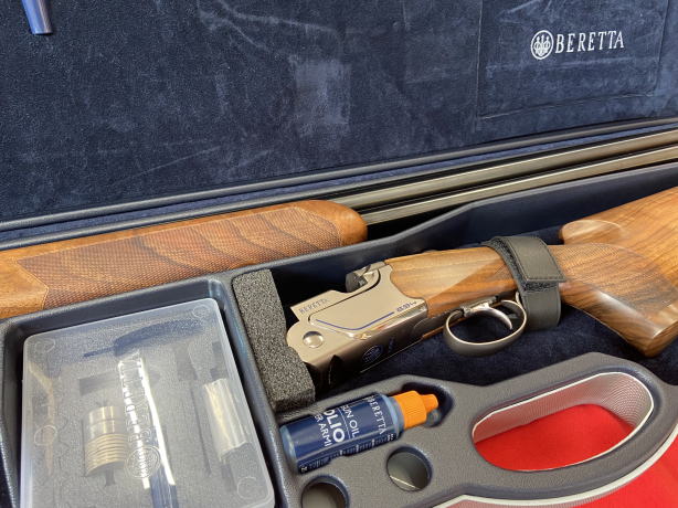 サービス／製品一覧 - (有)サツマ火薬銃砲販売所